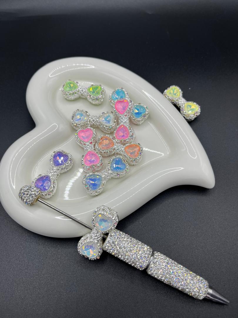 Cute and exquisite rhinestone bows with a variety of colors randomly mixed