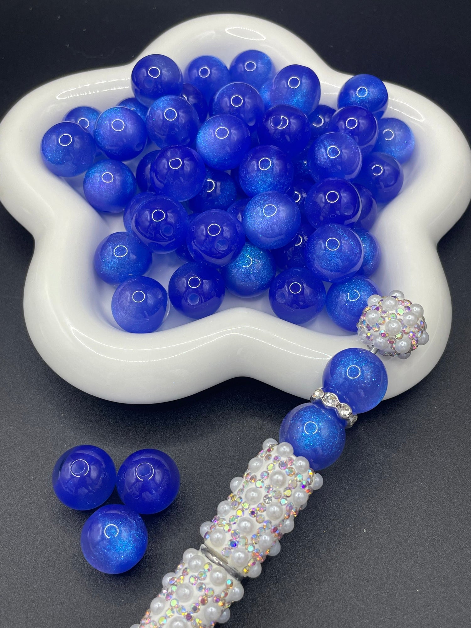Resin beads