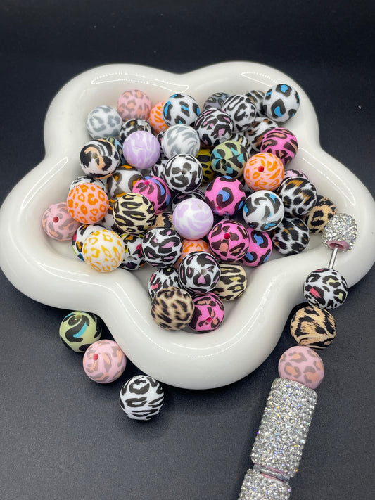 Leopard print silicone beads, random mix of various colors, 15 mm