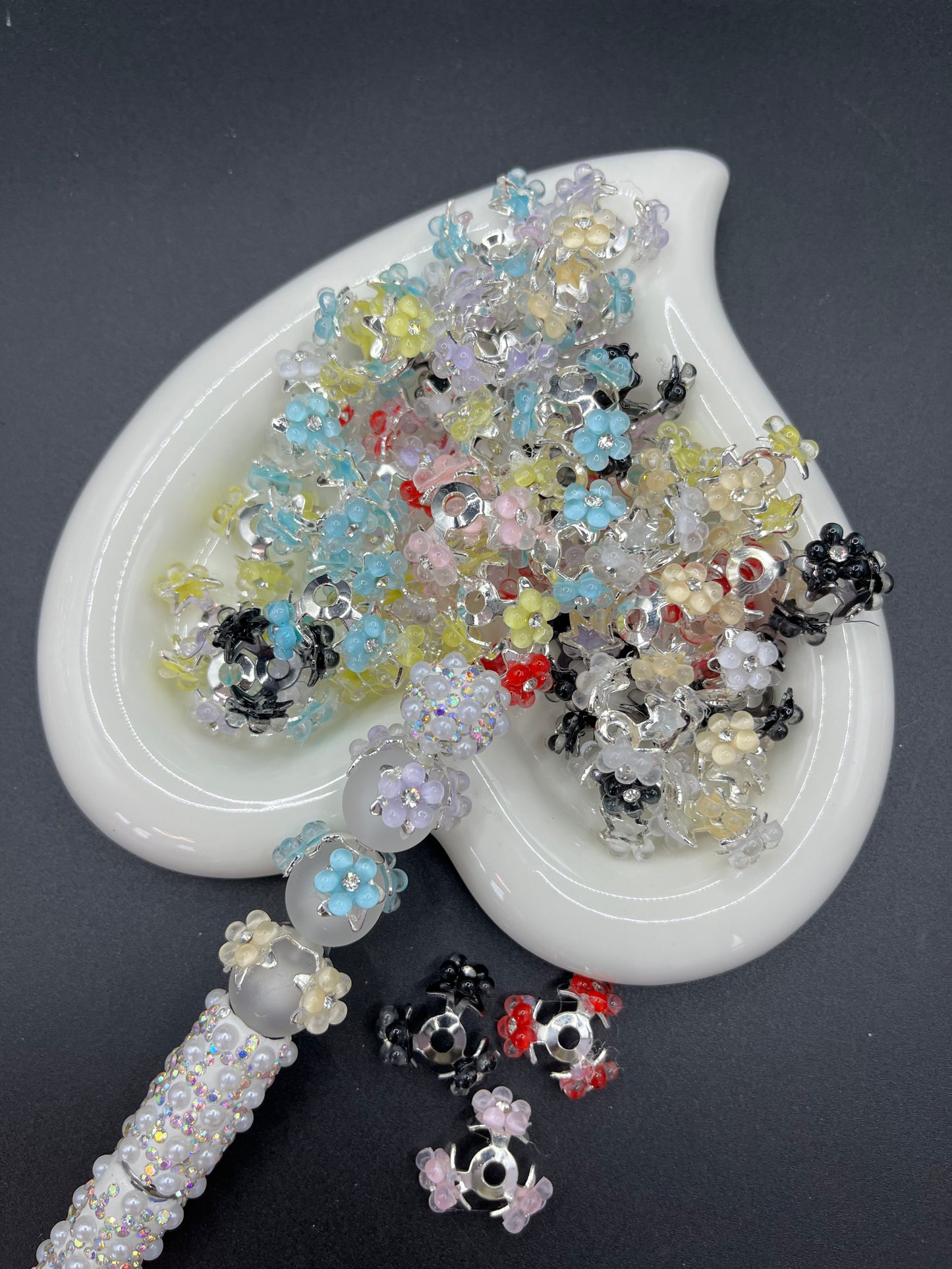 New Style Exquisite Craftsmanship DIY Beading Pen Accessories - Rhinestone-Inlaid Resin Flower, Medium-Hole Flower Cup & Bead Cup Jewelry Supplies