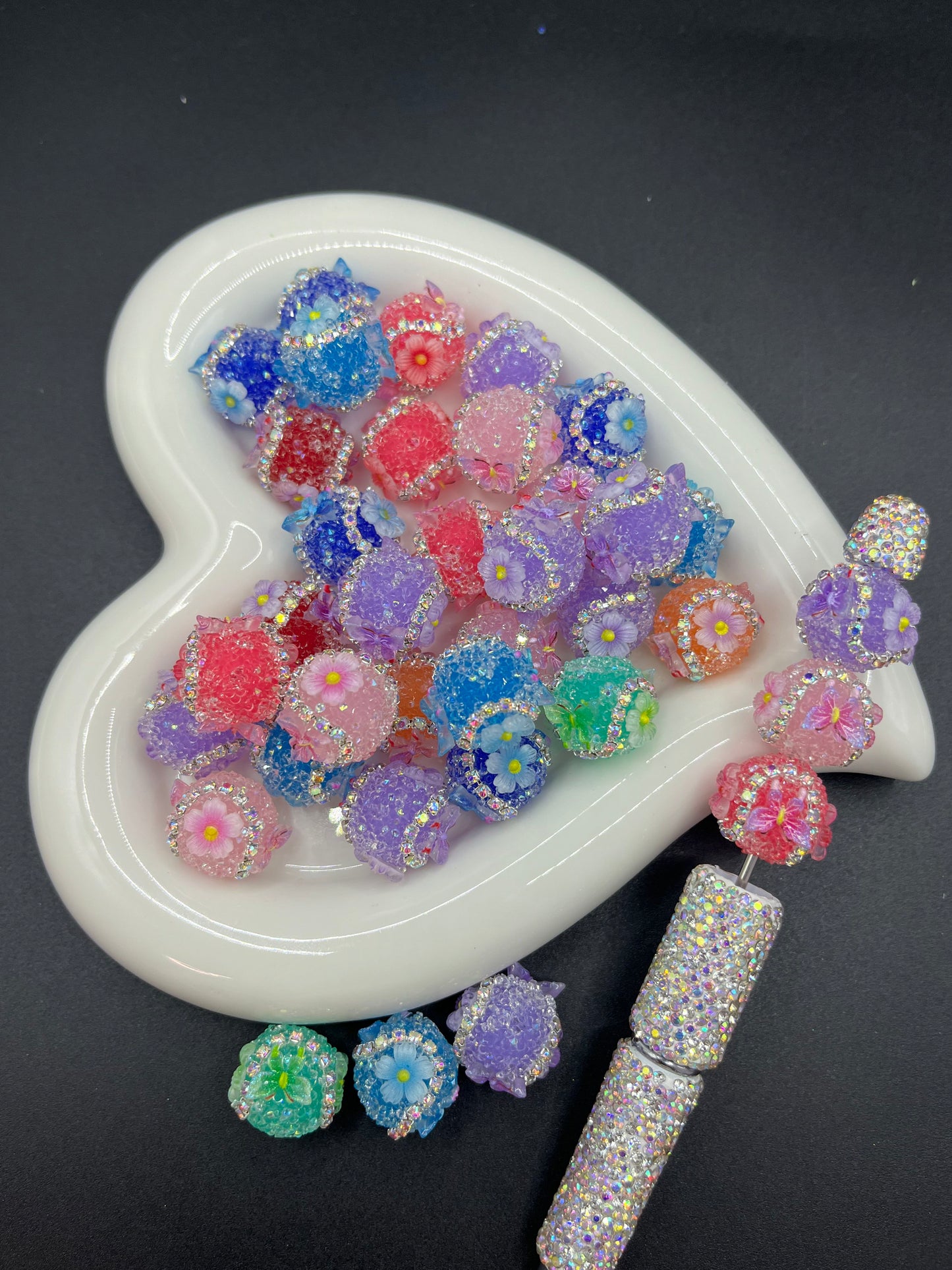 Cross-border straight hole three-dimensional flower claw chain card 16 double-pointed rhinestone soft sugar pen cap beaded DIY accessories