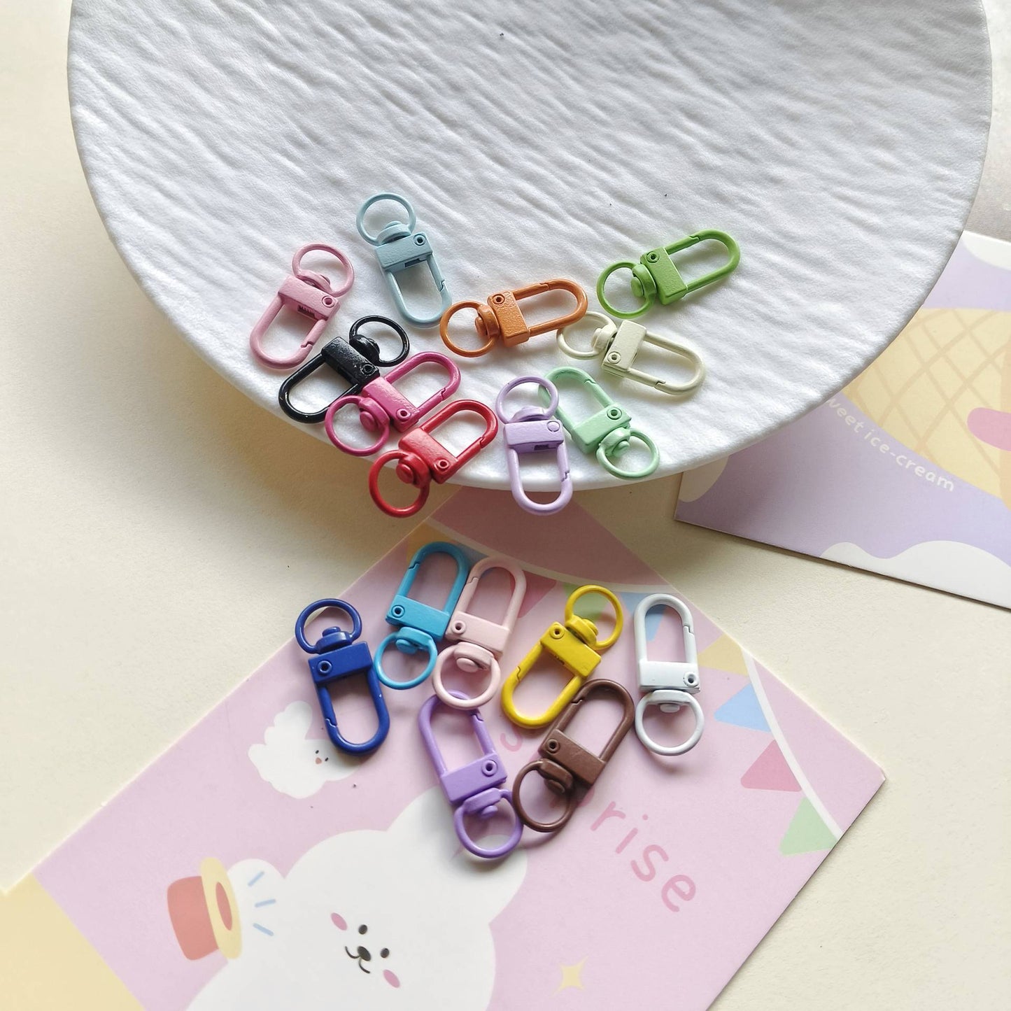 32*12mm Candy Color Paint Zinc Alloy Door Buckle Rotating Fast Hanging Shrimp Lobster Buckle Keychain Bag Doll Buckle Accessories