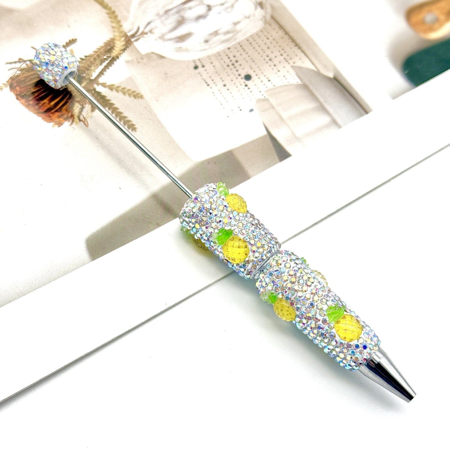 DIY Mengqu fruit full diamond bead pen, creative cute fruit and vegetable theme cute grain pen, heavy industry full diamond pen