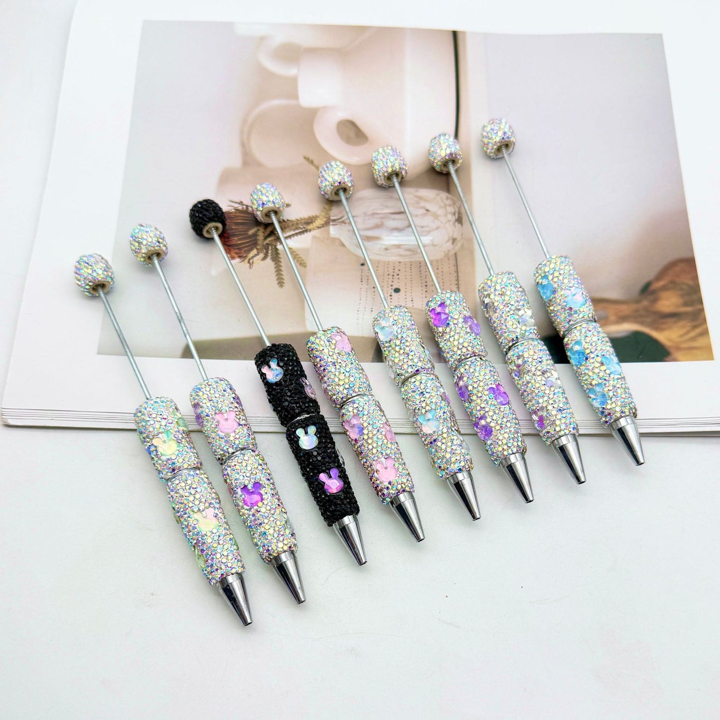 Cute mocha rabbit full diamond pen DIY colorful flash diamond bead pen cross-border hot-selling heavy industry gift pen spot