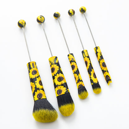DIY metal handle beaded makeup brush, concealer brush, eyeshadow brush, eyebrow brush, Christmas and Halloween series makeup brush set.