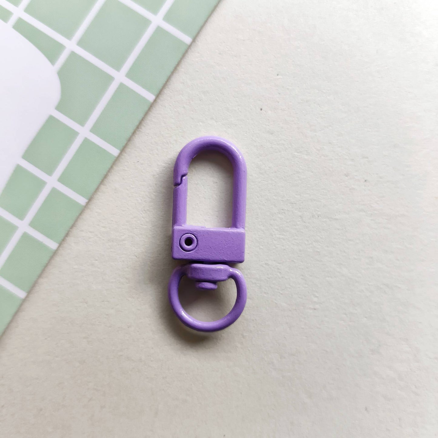 32*12mm Candy Color Paint Zinc Alloy Door Buckle Rotating Fast Hanging Shrimp Lobster Buckle Keychain Bag Doll Buckle Accessories