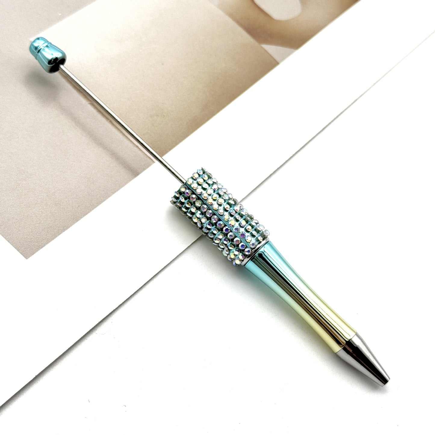 UV electroplated colored diamond bead pen DIY multi-color diamond beaded ballpoint pen handmade rhinestone gift pen manufacturer wholesale