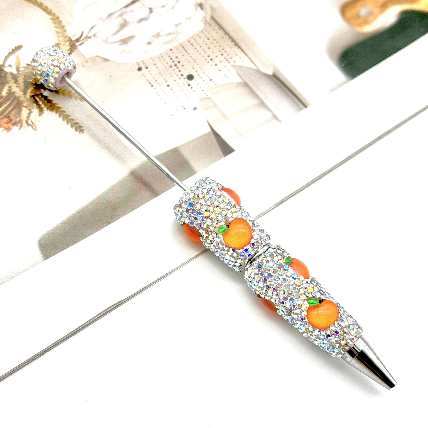 DIY Mengqu fruit full diamond bead pen, creative cute fruit and vegetable theme cute grain pen, heavy industry full diamond pen