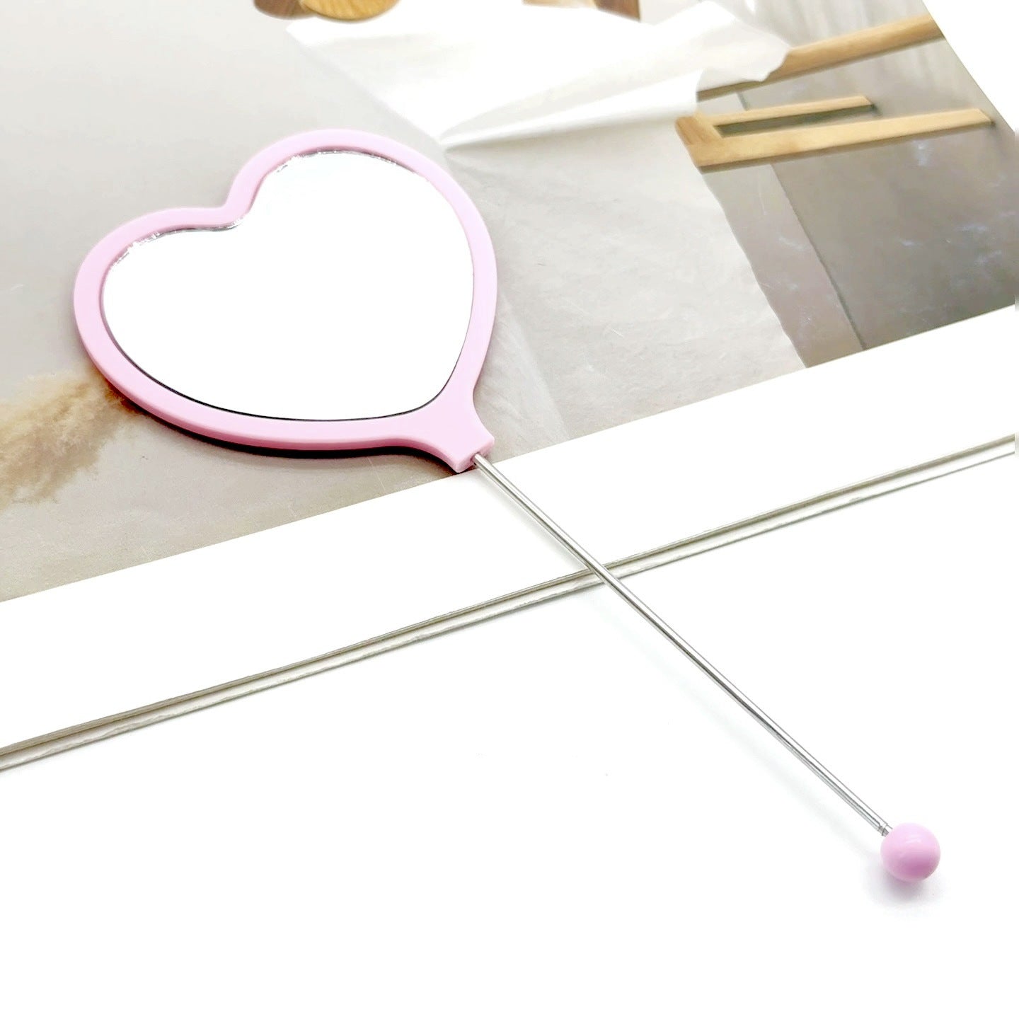 New DIY beaded mirror, love shape handheld makeup mirror, carry single-sided love handle mirror with you in stock