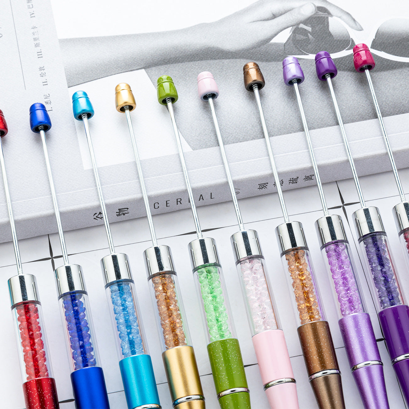 Spot plastic bead pen wholesale creative DIY handmade plastic bead pen empty tube crystal bead ballpoint pen