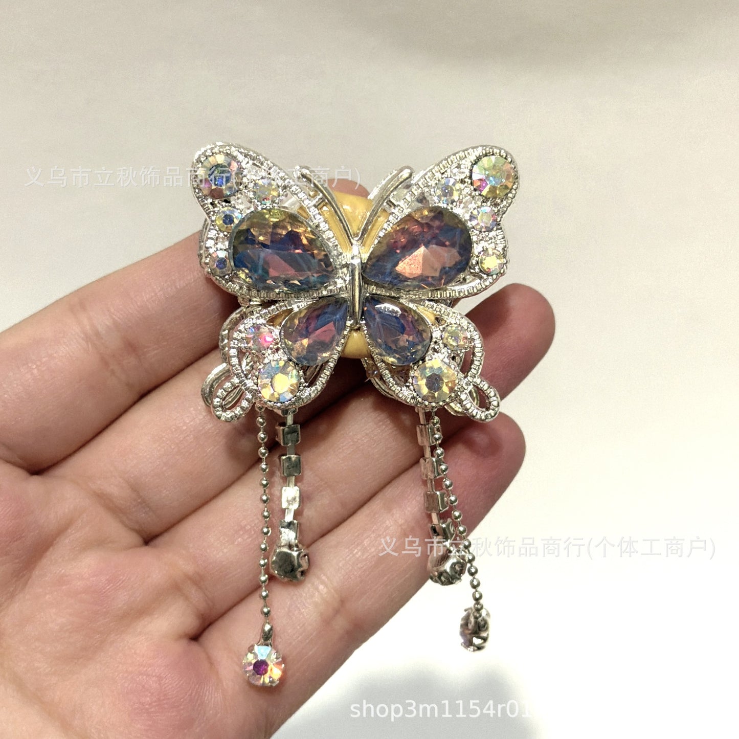 Heavy Industry Soft Pottery Three-dimensional Advanced Sense Butterfly Crystal Tassel Beads Wear Pen Loose Beads Handmade Mobile Phone Chain Accessories DIY