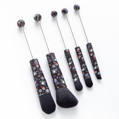 DIY metal handle beaded makeup brush, concealer brush, eyeshadow brush, eyebrow brush, Christmas and Halloween series makeup brush set.