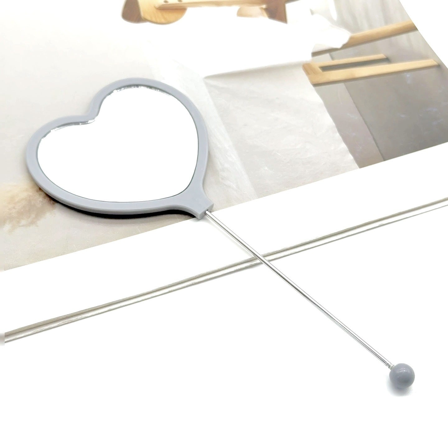 New DIY beaded mirror, love shape handheld makeup mirror, carry single-sided love handle mirror with you in stock
