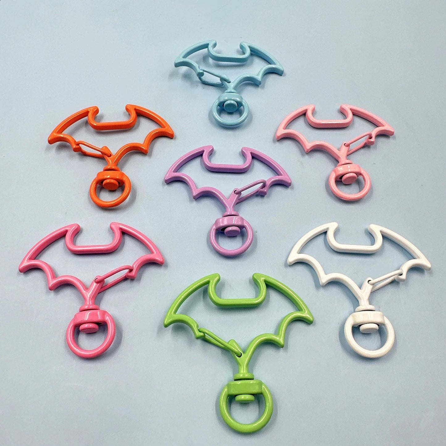 39.5 * 40mm Color Bat Paint Keychain Lobster Buckle Dog Buckle, Spray Paint DIY Handmade Pendant Jewelry Buckle Jewelry Accessories