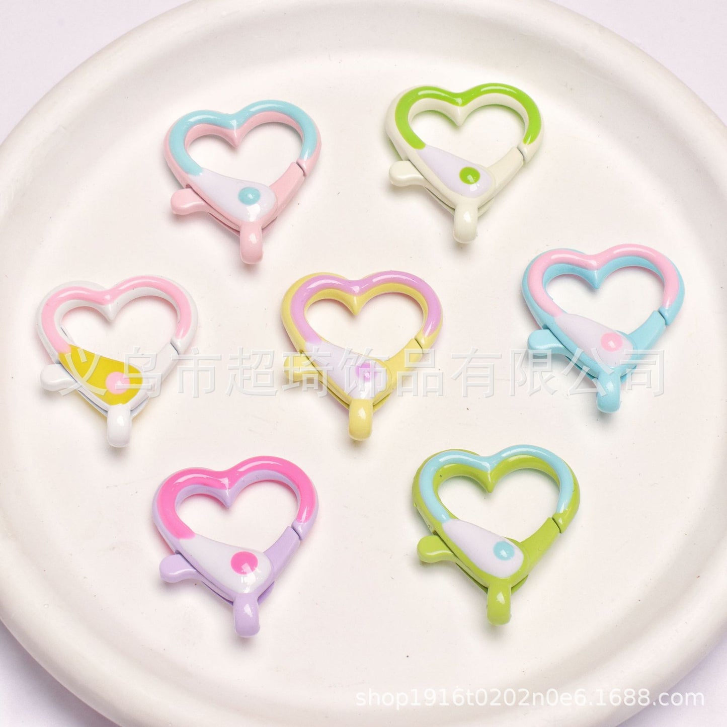 Painted Small Peach Heart Lobster Buckle Personalized Cute Pendant DIY Doll Buckle Bag Keychain Accessories Random Mix